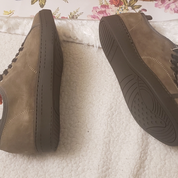 NEW CafeNoir Khaki Low Top Sneakers size 9 - Picture 7 of 8
